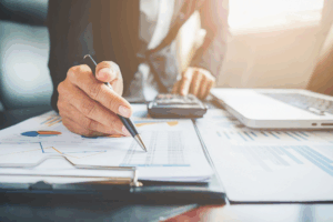 Setting Up Shop: DIFC License Cost Breakdown